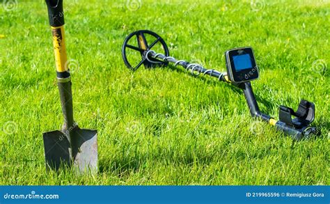 metal detectors for treasure hunting